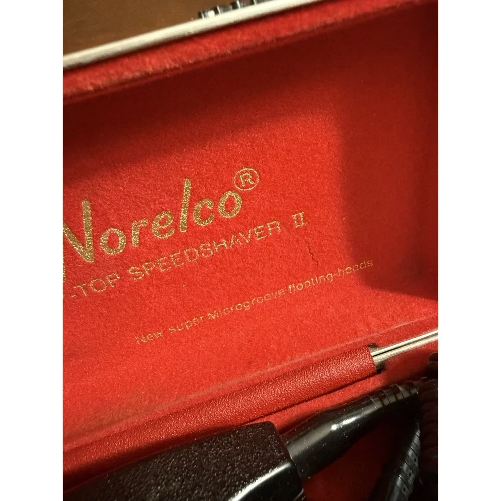 Vtg Norelco Flip-Top‎ Speedshaver II Electric Razor w/ Case Works Philip